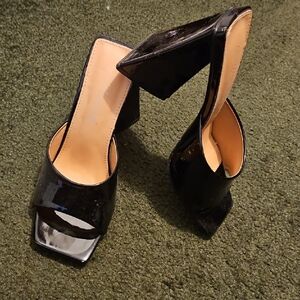 Elegant Black Patent Leather Mules